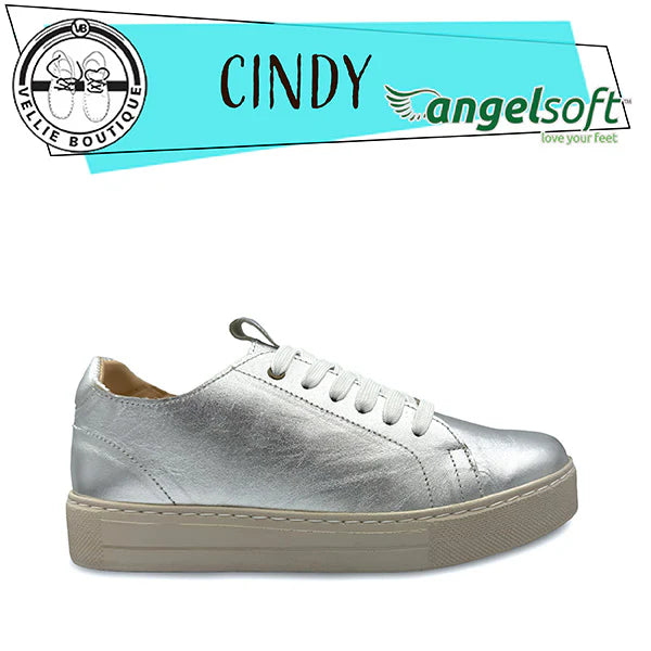 VB Cindy Leather Sneaker