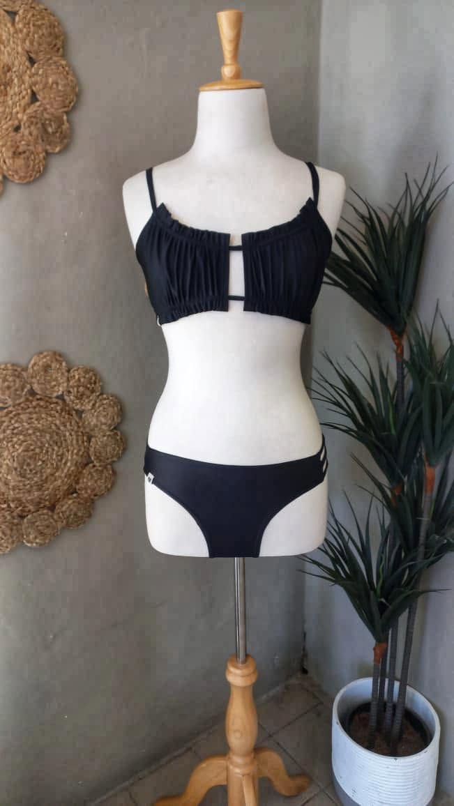 Swart Bikini