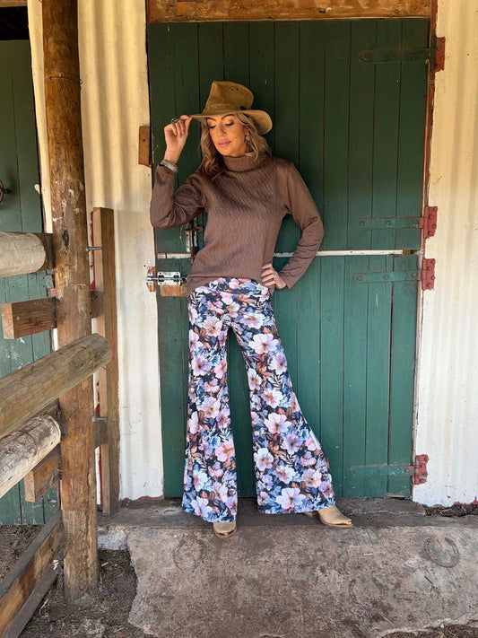 Aniela Loka Broek